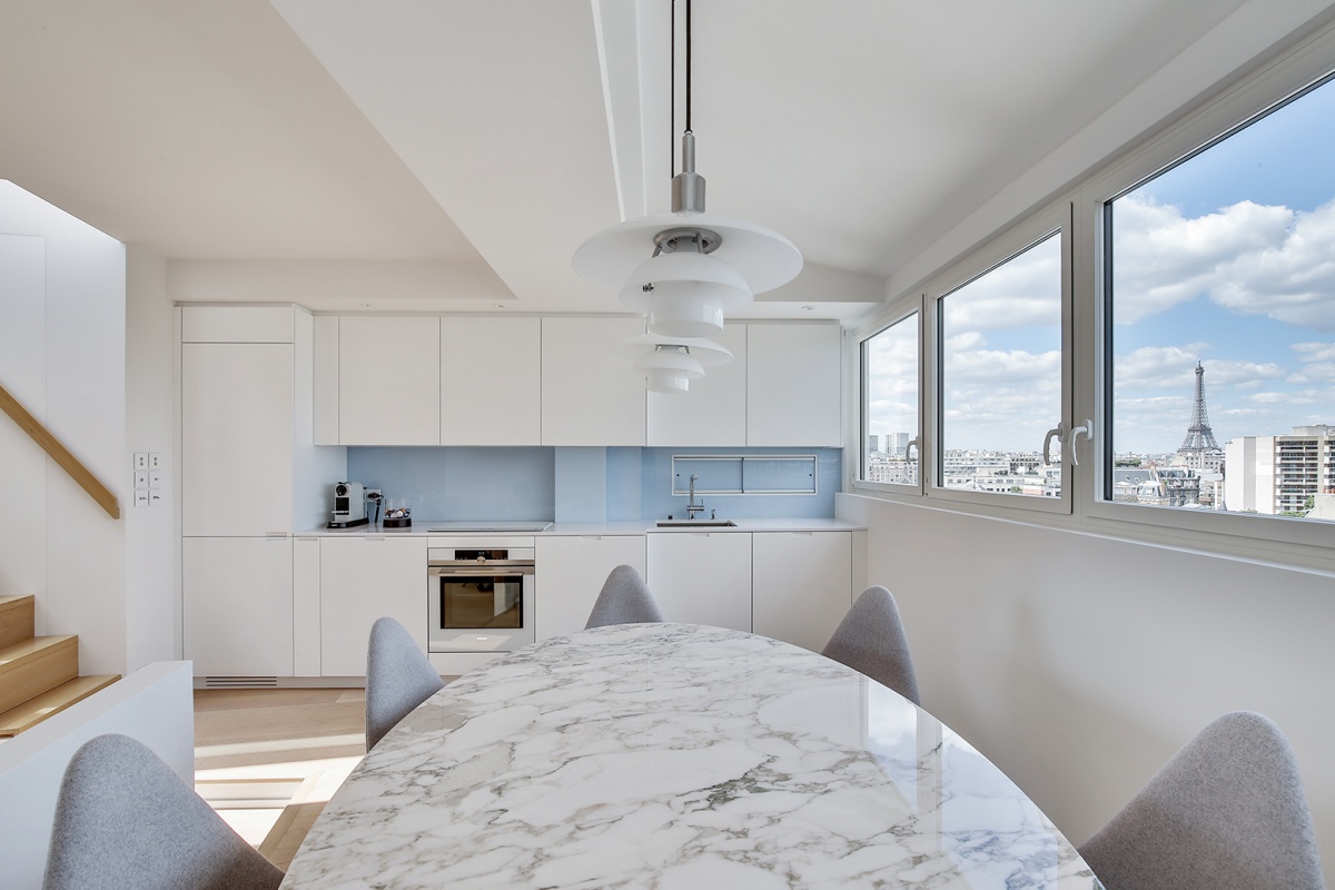 Réaménagement d'un appartement à Paris et création d'un rooftop : cuisine architecte