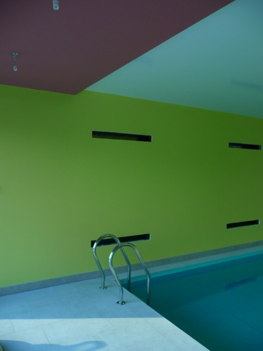 COULEURS VIVES POUR MAISON NEUVE : Piscine01